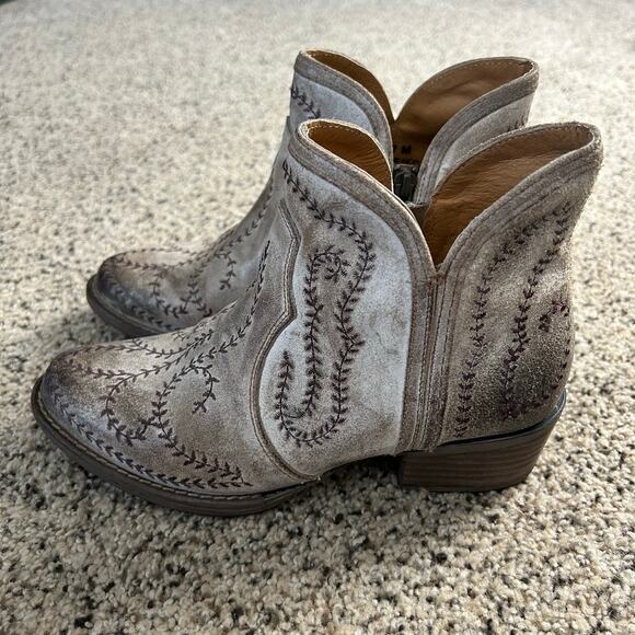 Sterling River Womens Ankle Boots Booties Size 7 M Embroidered Cowgirl Western - Picture 1 of 9